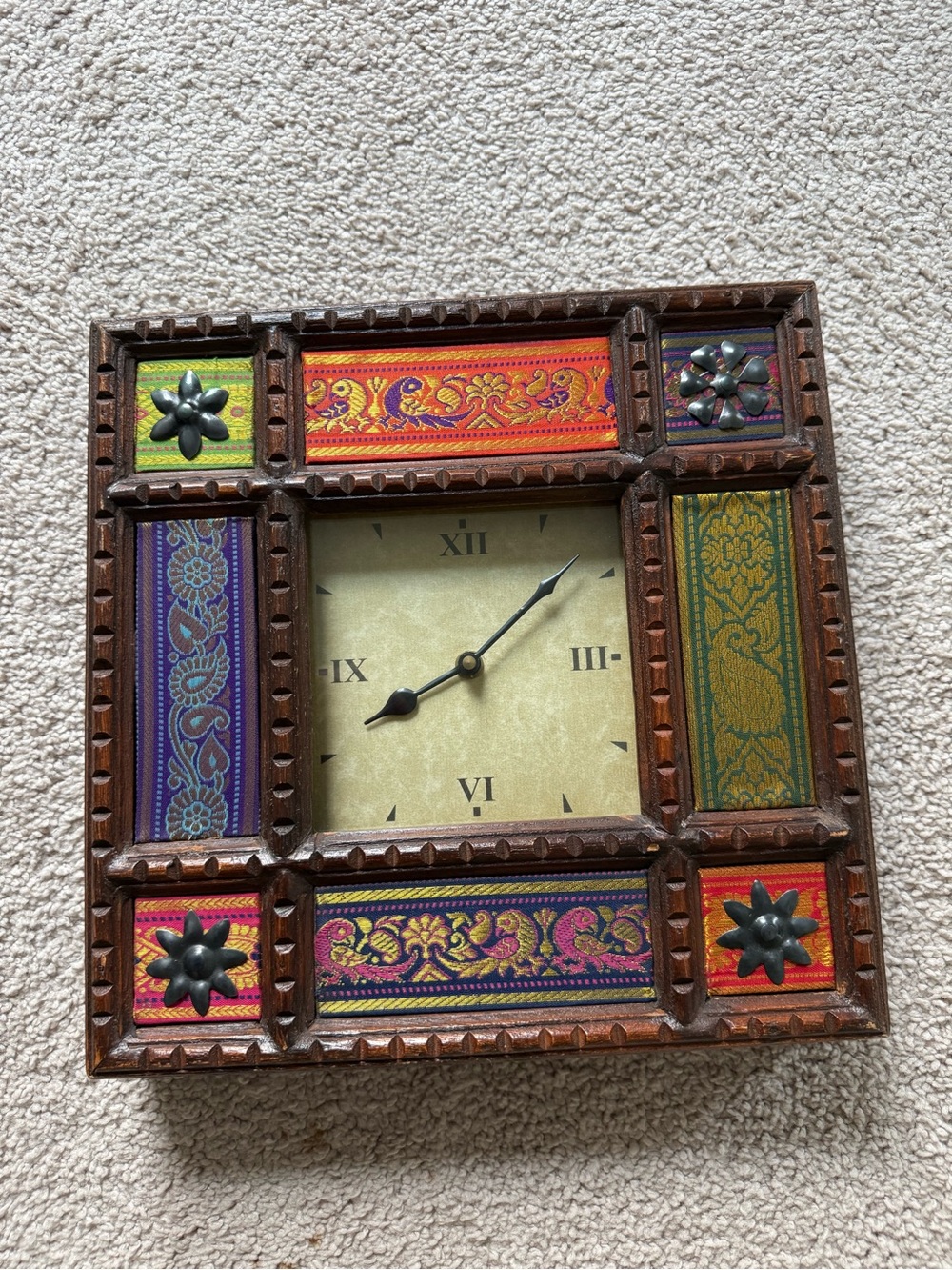 Vintage Hand Carved Wooden clock with silk inlay - Picture 2 of 7